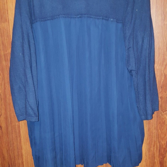 Lane Bryant Size 22/24 Navy 3/4 Sleeve Sweater - Picture 3 of 6
